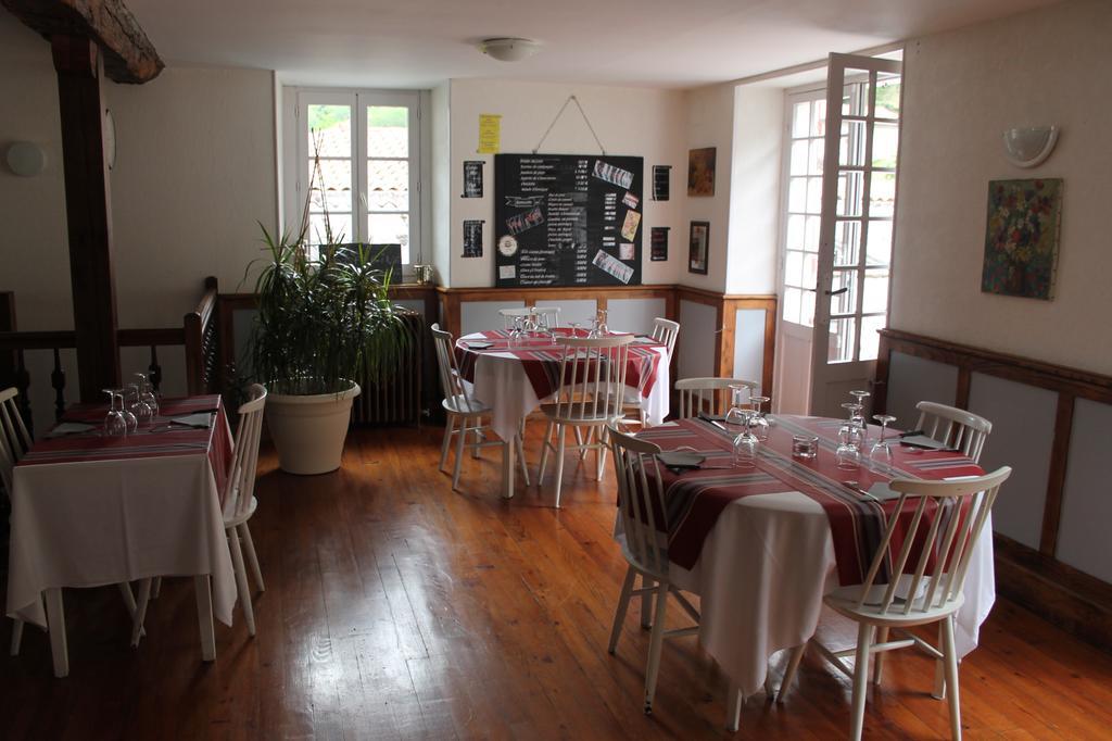 Hotel Le Clementenia Arneguy Экстерьер фото