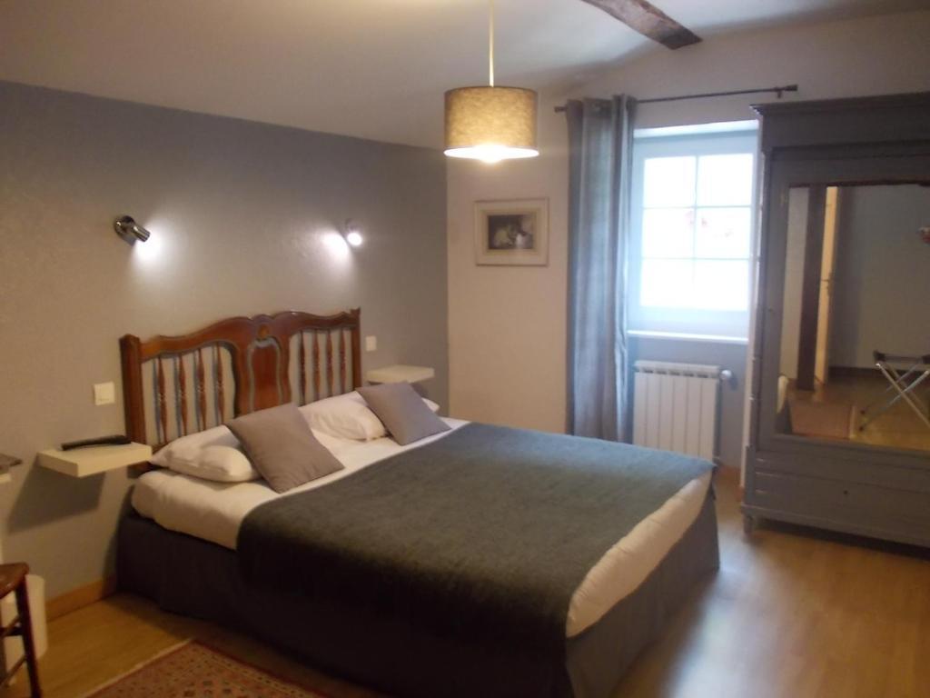 Hotel Le Clementenia Arneguy Экстерьер фото