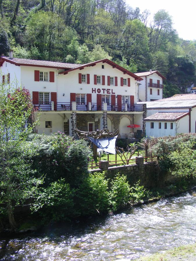 Hotel Le Clementenia Arneguy Экстерьер фото