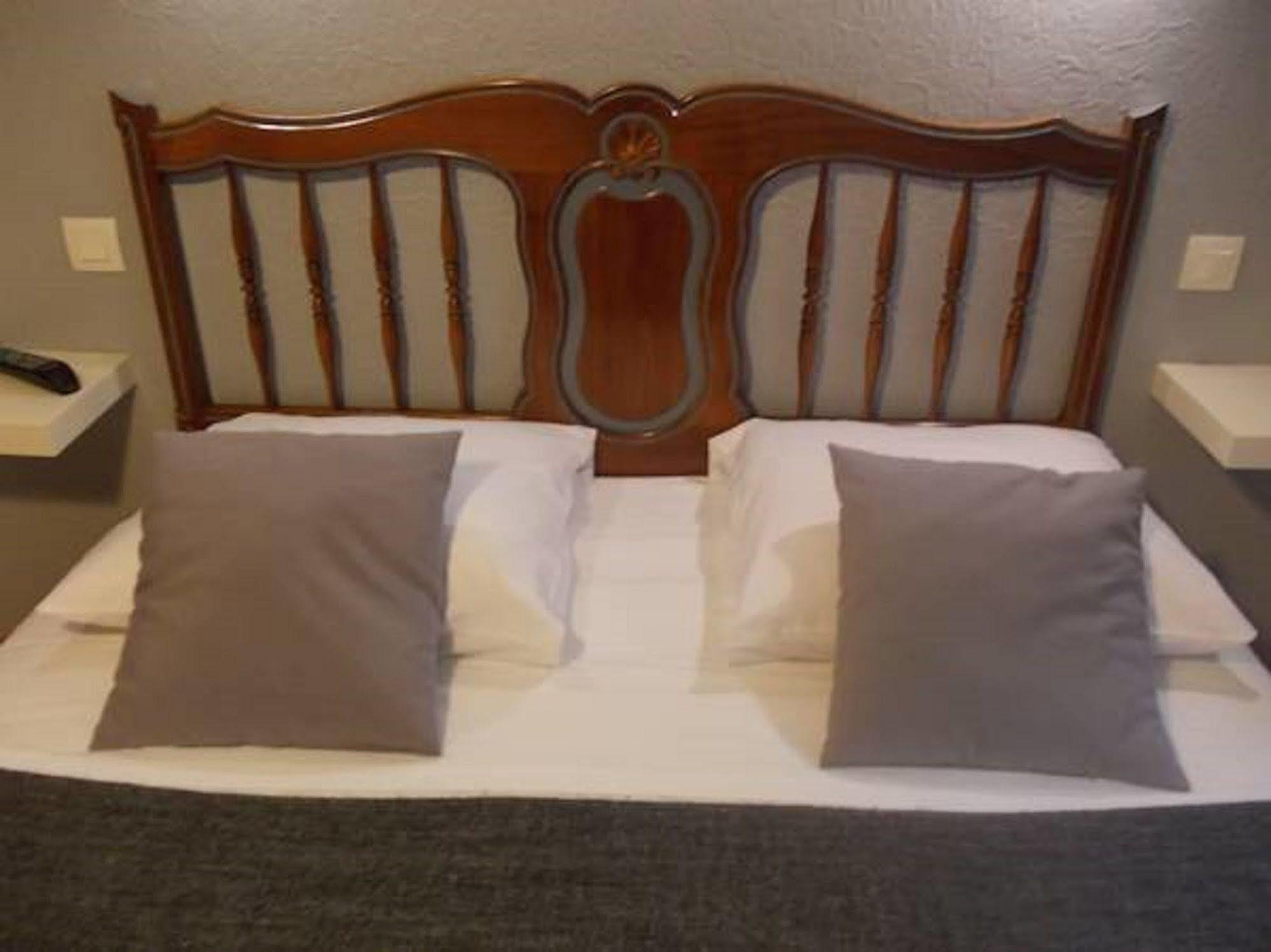Hotel Le Clementenia Arneguy Экстерьер фото